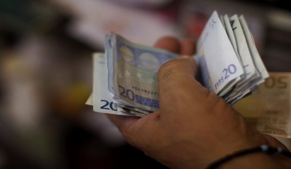 Συντάξεις, ΚΕΑ, επιδόματα: Μπαράζ πληρωμών τις επόμενες ημέρες