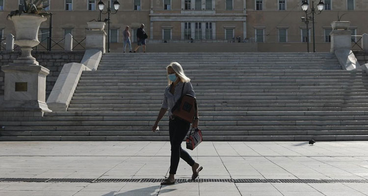 Εισηγήσεις λοιμωξιολόγων για νέα παράταση του lockdown. Γρίφος το άνοιγμα σχολείων, εστίασης