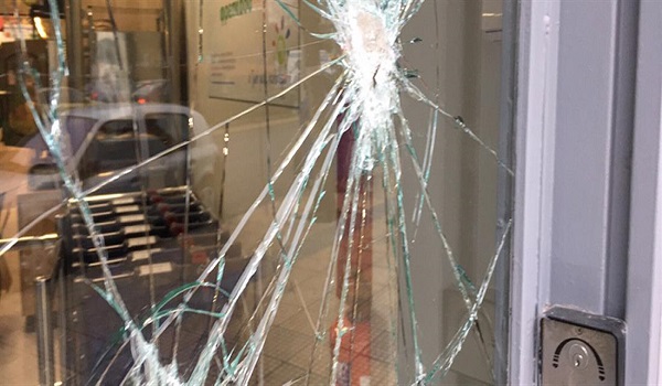 Επίθεση σε πολυκατάστημα παιχνιδιών στο Μαρούσι
