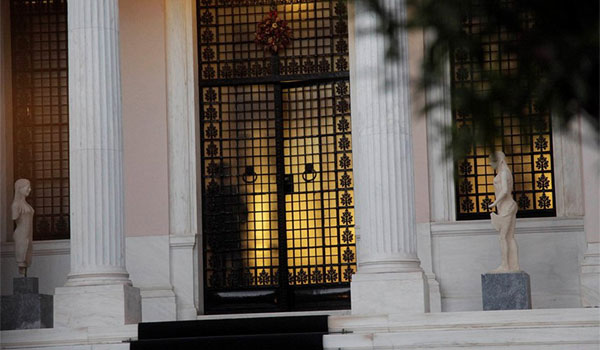 Ευρεία σύσκεψη υπό τον πρωθυπουργό για τις επιθέσεις στα συστήματα του υπουργείου Παιδείας