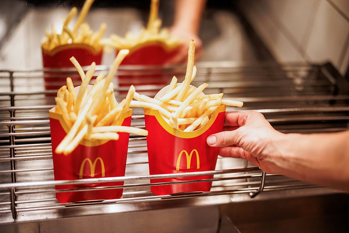 ΗΠΑ: Έχασε 26 κιλά και τρώγοντας μονο McDonald’s