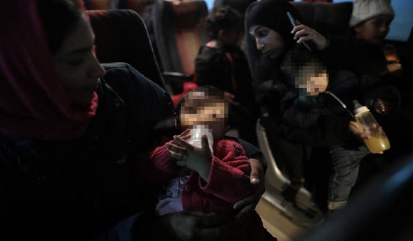 Στον Πειραιά το "Nήσος Σάμος" με 142 πρόσφυγες και μετανάστες, από Λέσβο και Χίο