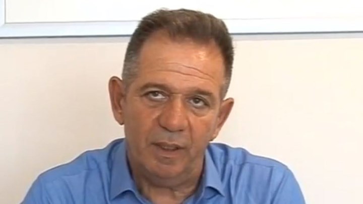 Έσπασαν την τζαμαρία στην είσοδο της κατοικίας του βουλευτή Κοζάνης του ΣΥΡΙΖΑ