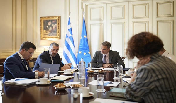 Η ατζέντα Μητσοτάκη στο Παρίσι – Τι θα πει στον Μακρόν