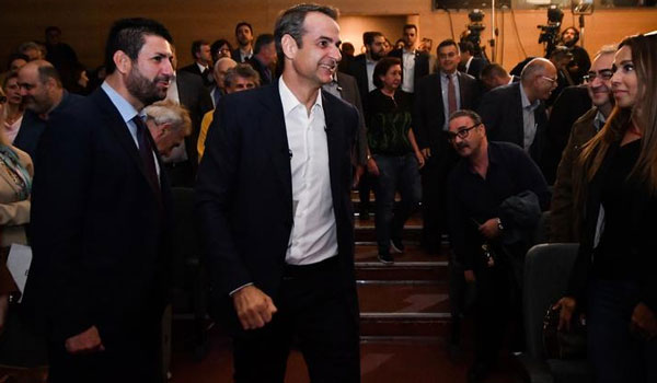 Οι δεσμεύσεις Μητσοτάκη στους ιδιωτικούς υπαλλήλους