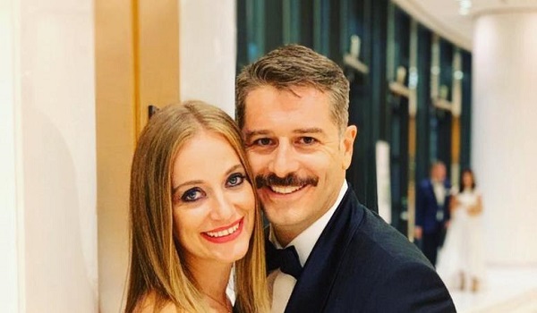 Αλέξανδρος Μπουρδούμη: Θα με παντρευτείς; - Η ανατρεπτική πρόταση γάμου στη Λένα Δροσάκη
