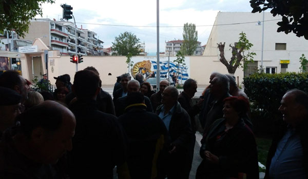 Αποδοκιμάστηκαν Αρβανίτης και Νικολαΐδης στην Πτολεμαΐδα
