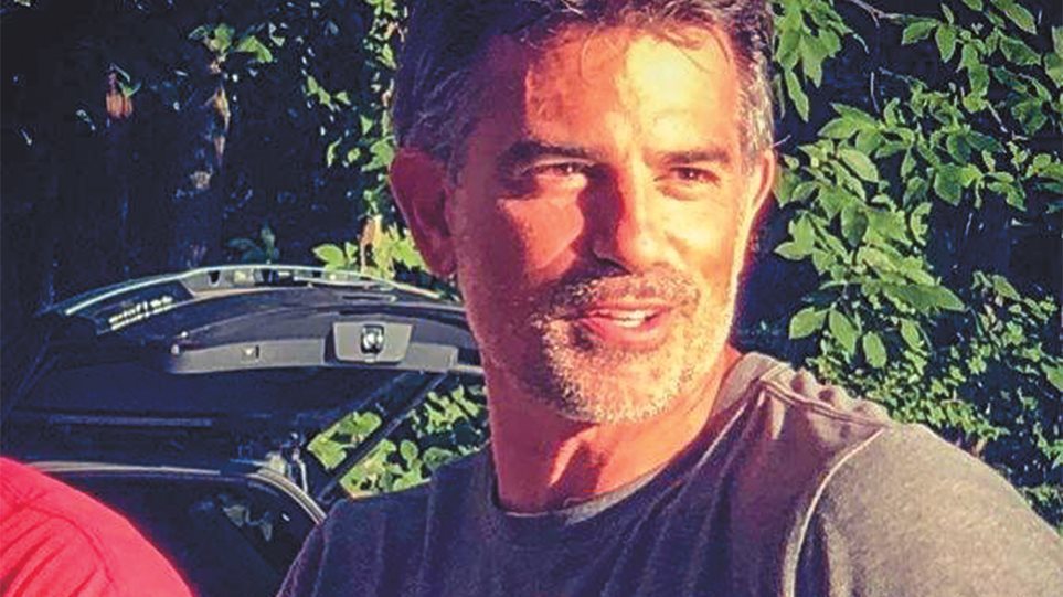 Θρίλερ με τον Φώτη Ντούλο: Έκανε απόπειρα αυτοκτονίας και δίνει μάχη για να κρατηθεί στη ζωή