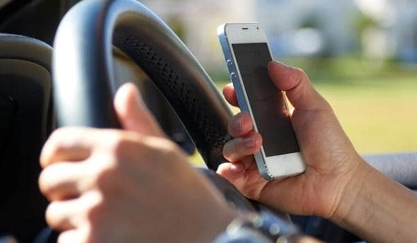 Αποτέλεσμα εικόνας για ‘Ερευνα: Τα κινητά σκοτώνουν τους οδηγούς στην Ευρώπη