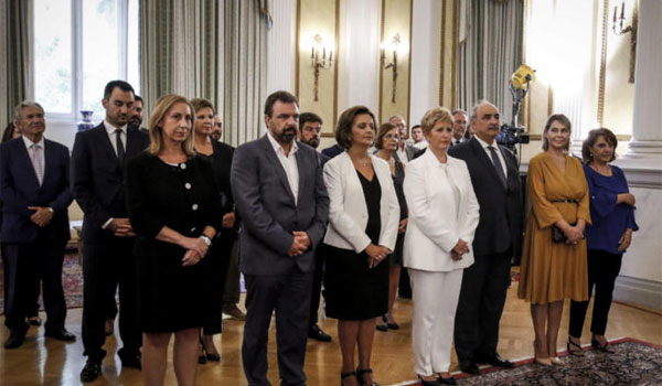 Ορκωμοσία νέας κυβέρνησης: Οι πρώτες δηλώσεις. Το παρασκήνιο του ανασχηματισμού