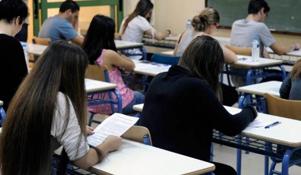 Με 9,5 και από τα μη εξεταζόμενα μαθήματα ο βαθμός απόλυσης της Γ΄ λυκείου