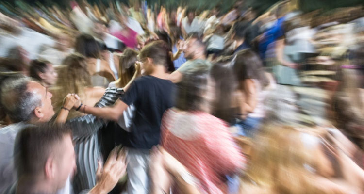 Madata.GR - Σύψας : Στο τραπέζι η απαγόρευση των πανηγυριών