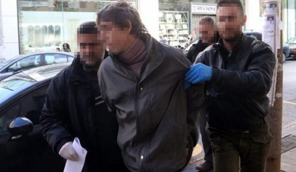 Ηράκλειο: Οι συγγενείς "αποφυλάκισαν" τον μεθυσμένο πατροκτόνο