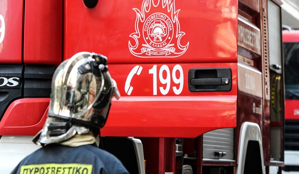 Ηράκλειο: Συναγερμός σε Πυροσβεστική και αστυνομία - Φωτιά κοντά στο νοσοκομείο