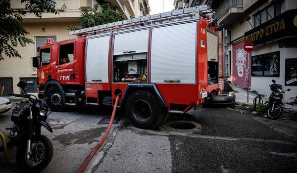 Φωτιά στον Κιθαιρώνα: Διάσπαρτες εστίες στα καμένα. Ενισχήθηκαν οι άνεμοι