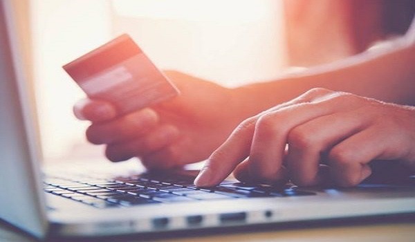 Ιάπωνας απομνημόνευσε τα στοιχεία 1.300 πιστωτικών καρτών για να κάνει αγορές