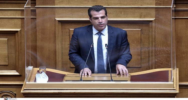 Πλεύρης για Κασσελάκη: Πρώτη εμφάνιση σε ρόλο χειροκροτητή προέδρου στην Ολομέλεια