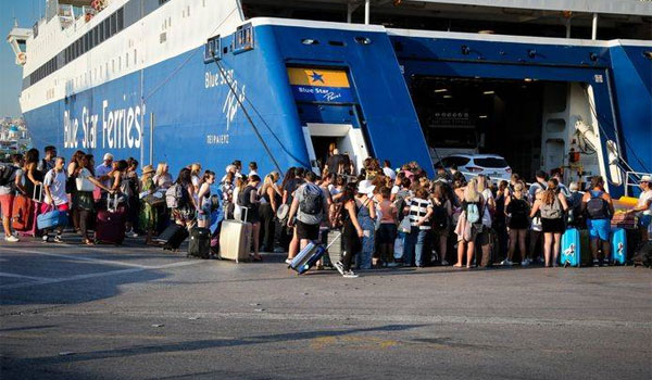 Πάσχα 2019: Εγκαταλείπουν την Αθήνα οι εκδρομείς των εορτών