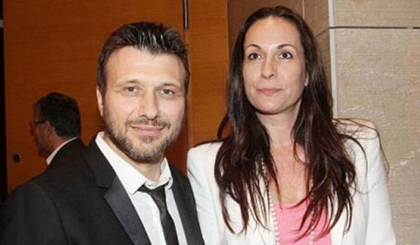 Στα δικαστήρια το ζεύγος Πλούταρχου. Θύμα κυκλώματος η σύζυγος του τραγουδιστή