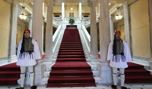 Ποιος είναι ο μισθός του Προέδρου της Δημοκρατίας