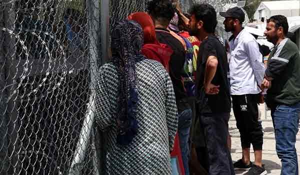Υπεράριθμοι οι πρόσφυγες στις δομές σε Διαβατά, Κω, Λέσβο, Σάμο, Χίο
