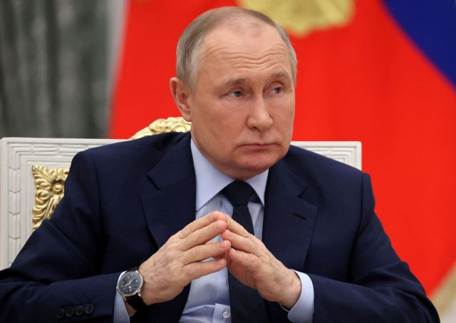 Προτιμώ να φύγω παρά να πολεμήσω: Οι Ρώσοι αντιδρούν στην επιστράτευση του Πούτιν