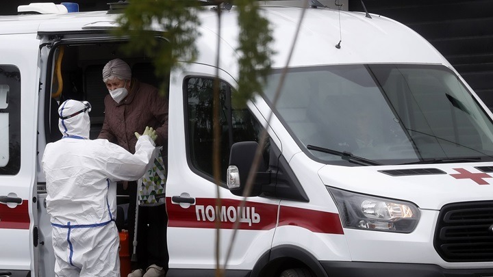 Ρωσία-COVID-19: Δεύτερη συναπτή ημέρα που καταγράφεται ρεκόρ θανάτων