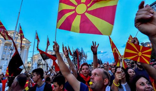 Politico: Νέος παίκτης στο γεωπολιτικό παιχνίδι στην πΓΔΜ