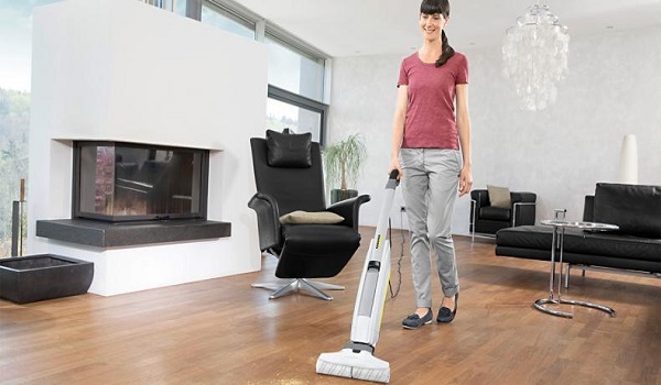 5 Tips για πεντακάθαρο πάτωμα χωρίς καθάρισμα