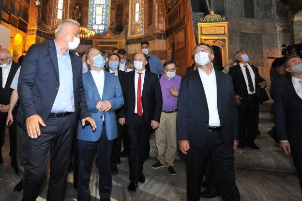Στην τελική ευθεία για την πρώτη προσευχή στην Αγία Σοφιά. Διορίζονται ιμάμηδες και μουεζίνηδες