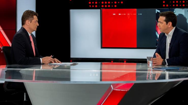 Ενοχλημένος με τη Νέα Δημοκρατία ο Σρόιτερ: Σε συνέντευξη που κάνω εγώ θα πουν για τις ερωτήσεις;