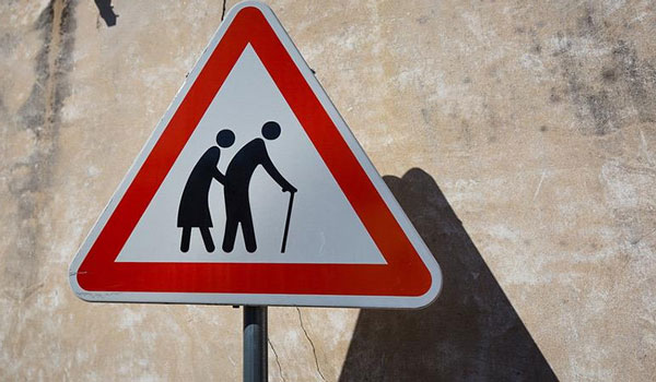 Όλες οι αλλαγές στις συντάξεις χηρείας - Ποιοι δικαιούνται διπλή αύξηση
