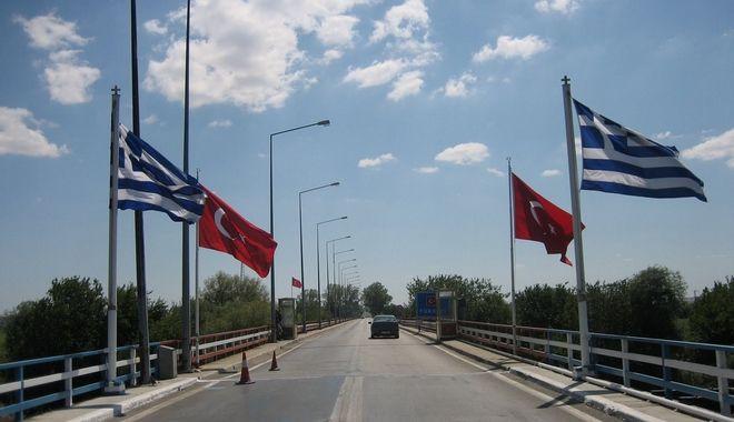 Τούρκος πέρασε τα σύνορα στις Καστανιές Έβρου και ζητά πολιτικό άσυλο