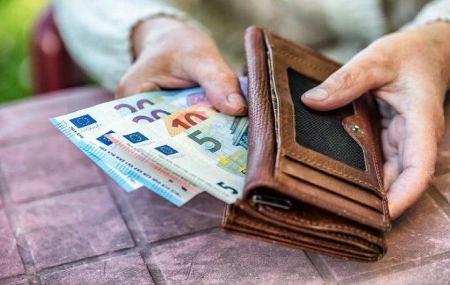 Κληρώνει έκτακτο επίδομα 300 ευρώ σε συνταξιούχους που δεν πήραν αύξηση