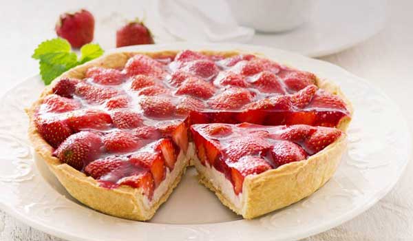 Τάρτα με κρέμα και φράουλα