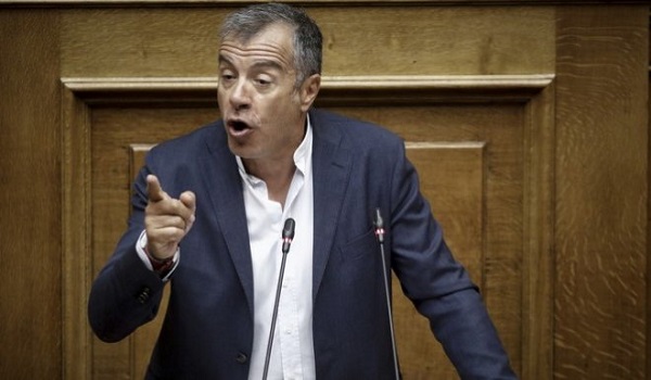 Θεοδωράκης: Η συμφωνία Τσίπρα- Ζάεφ είναι το βήμα που πρέπει να κάνουμε