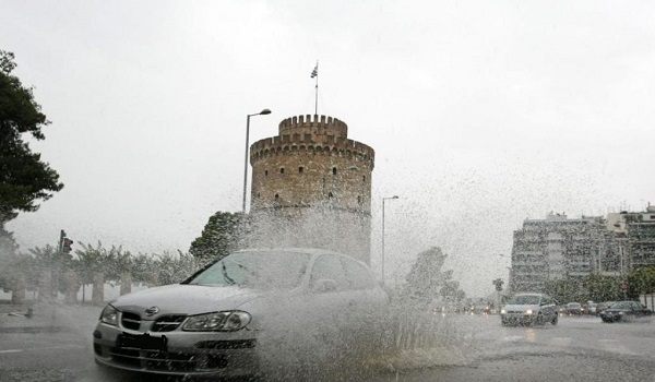 Θεσσαλονίκη: Συνεχίζονται οι ισχυρές βροχές και καταιγίδες