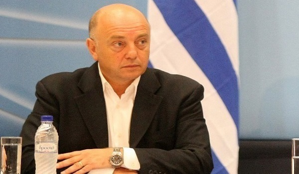 Ο Τοσουνίδης καλεί Κουντουρά και Κόκκαλη να παραδώσουν τις έδρες τους