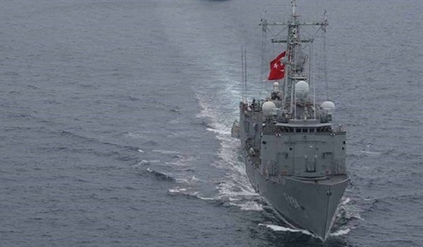 Τουρκικό πολεμικό συνέλαβε το πλήρωμα κυπριακού ψαροκάικου