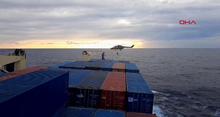 Τουρκικό αρματαγωγό στο στενό του Καφηρέα