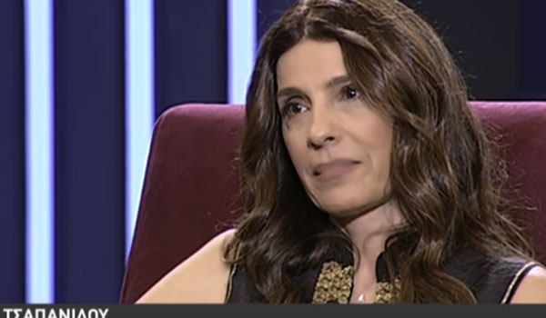 Λύγισε οn air η Πόπη Τσαπανίδου - Τα δάκρυα για τον πατέρα της