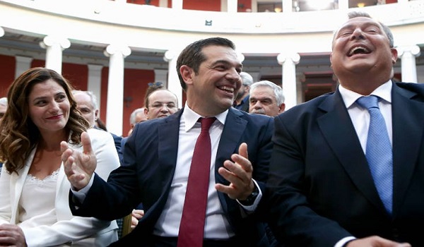Τα γελοία σόου των Τσίπρα- Καμμένου μόνο ως πρόκληση μπορούν να χαρακτηριστούν