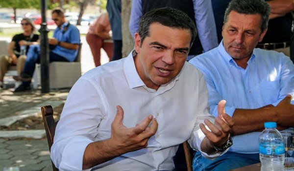 Το twitter τρολάρει τον Τσίπρα για το Πολυτεχνείο