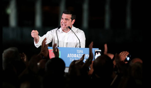 Τσίπρας για Μητσοτάκη: Εκβιάζει το λαό γιατί δεν είναι καθόλου σίγουρος ότι θα κερδίσει