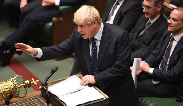 Τζόνσον για Brexit: Υιοθετήστε τη συμφωνία για να ενωθεί και πάλι η χώρα