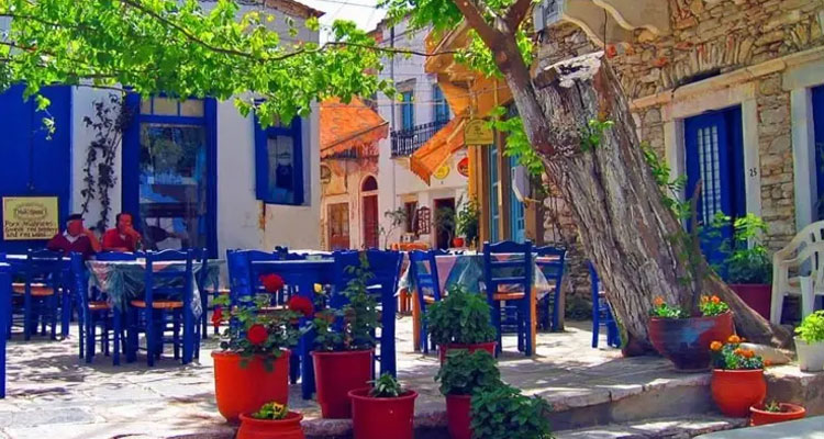 Το χωριό της Νάξου που σε πάει πίσω στο χρόνο