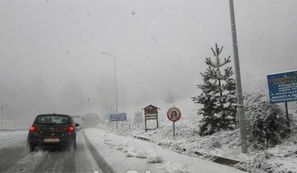 Προειδοποίηση Αρναούτογλου για νέα κατεβασιά κρύου με χιόνια και στα πεδινά