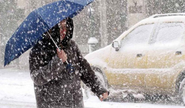 Σαρώνει η Υπατία: Θυελλώδεις άνεμοι, απαγορευτικό, χιόνια,καταιγίδες - Κλειστά σχολεία και την Πέμπτη