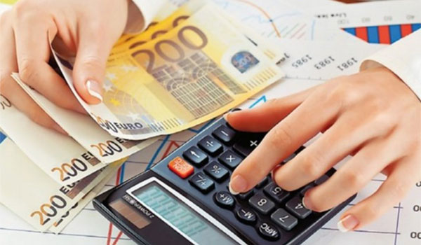 Ποια είναι τα σενάρια για τις δόσεις στην εφορία
