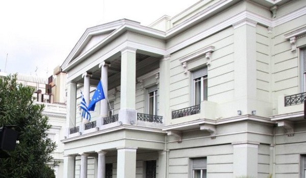 Ελληνικό ΥΠΕΞ: Κατάφωρη παραβίαση του Διεθνούς Δικαίου η κίνηση Πούτιν